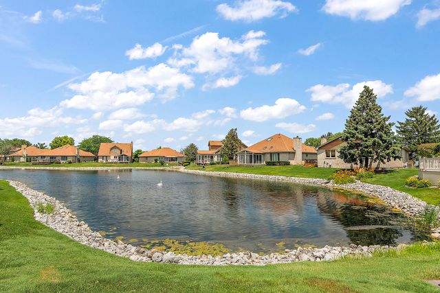 18414 Pine Lake Drive, Tinley Park, IL 60477