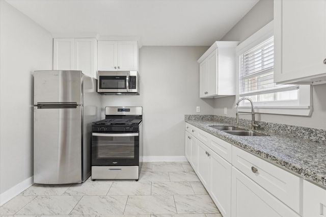 1810 W Alabama Street 3, Houston, TX 77098