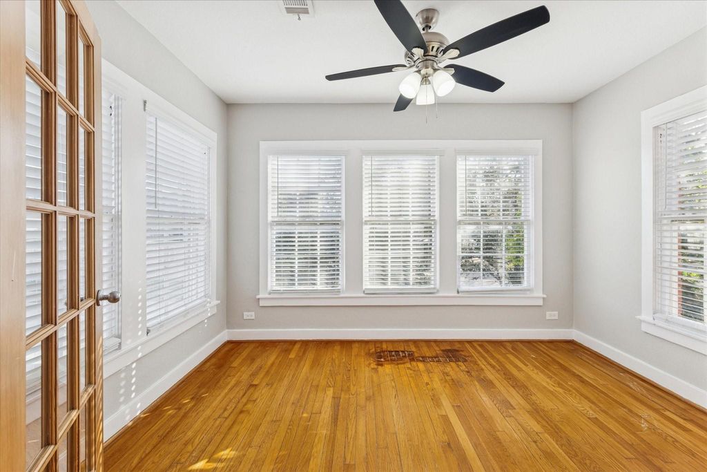 1810 W Alabama Street 3, Houston, TX 77098