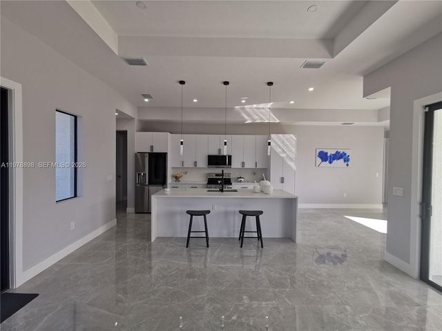 2913 NW 21 ave, Cape Coral, FL 33993