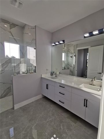 2913 NW 21 ave, Cape Coral, FL 33993