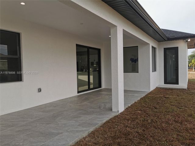 2913 NW 21 ave, Cape Coral, FL 33993