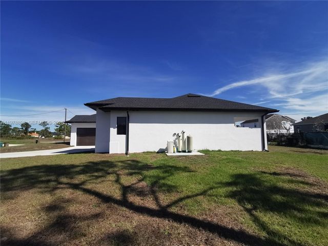 2913 NW 21 ave, Cape Coral, FL 33993