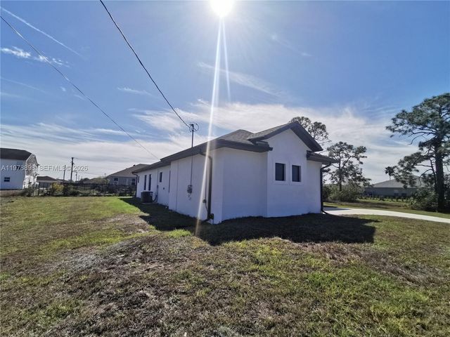 2913 NW 21 ave, Cape Coral, FL 33993