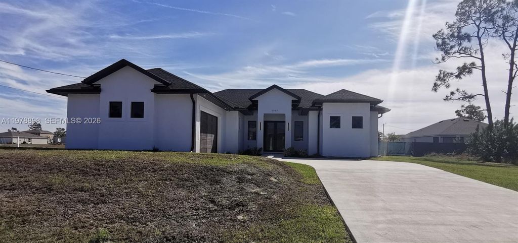 2913 NW 21 ave, Cape Coral, FL 33993