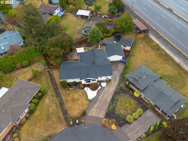 14530 Ne KNOTT Ct, Portland, OR 97230