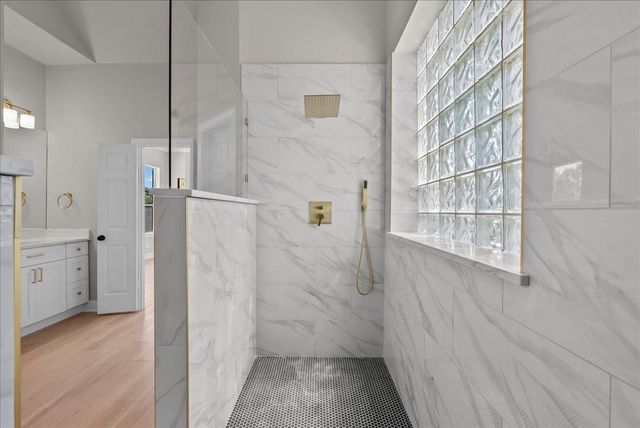 1806 Winter Knoll Way, Houston, TX 77062