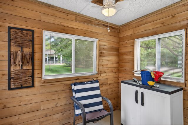 6605 Forest Court, Windsor Heights, IA 50324