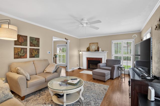 6605 Forest Court, Windsor Heights, IA 50324