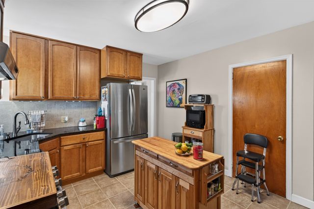 6605 Forest Court, Windsor Heights, IA 50324