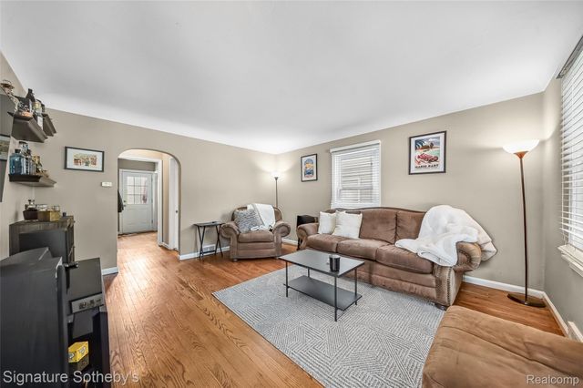 1820 Guthrie Avenue, Royal Oak, MI 48067