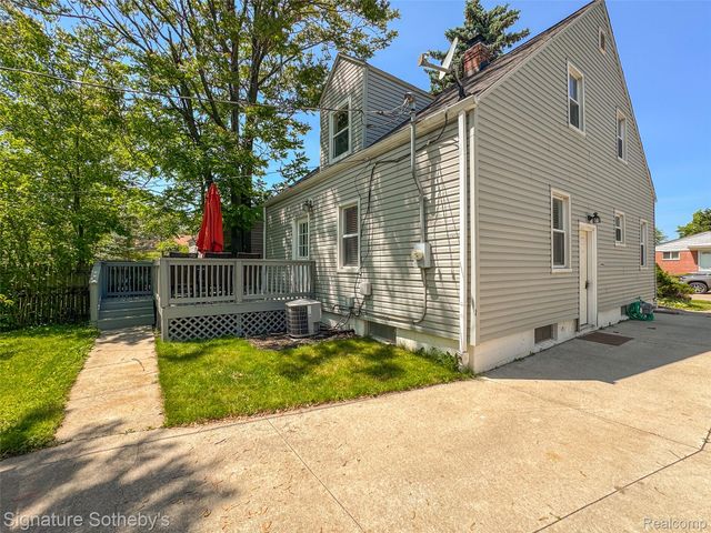 1820 Guthrie Avenue, Royal Oak, MI 48067