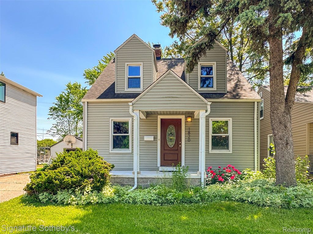 1820 Guthrie Avenue, Royal Oak, MI 48067