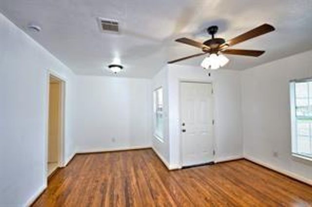3914 Alberta Street, Houston, TX 77021