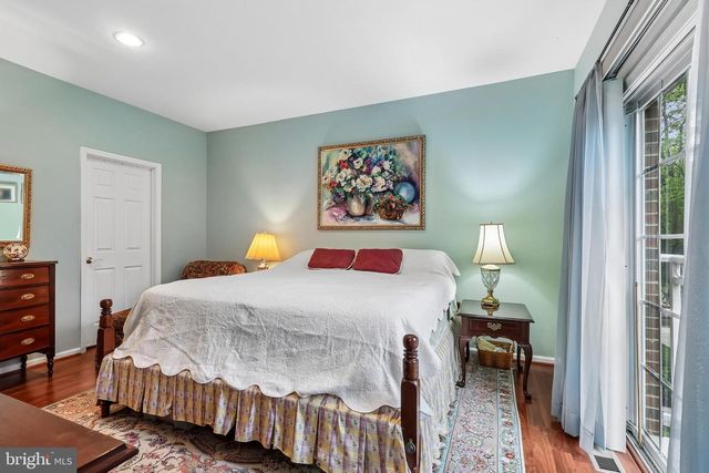 340 LISA WAY, Riverton, NJ 08077