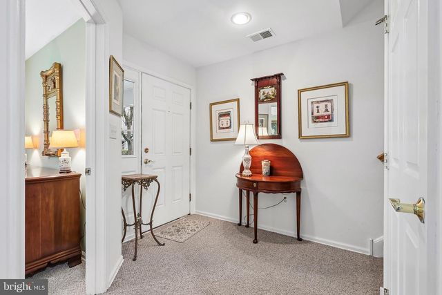 340 LISA WAY, Riverton, NJ 08077