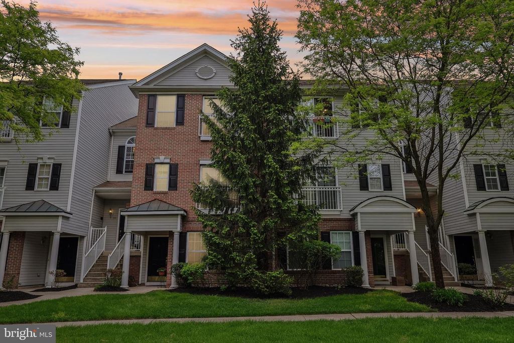 340 LISA WAY, Riverton, NJ 08077