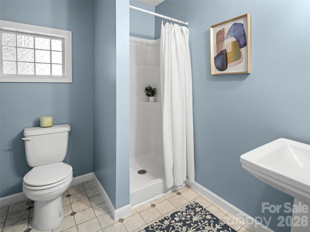 49 East Street, Asheville, NC 28803