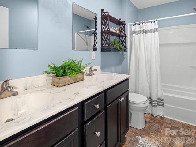 49 East Street, Asheville, NC 28803