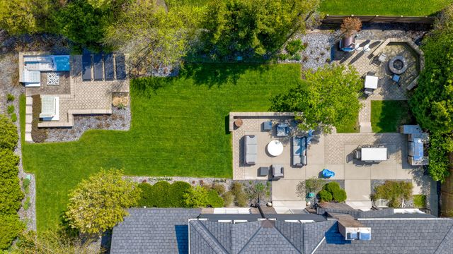 1755 Overland Trail, Deerfield, IL 60015