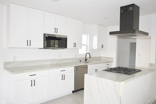 4646 COCONINO WAY, San Diego, CA 92117