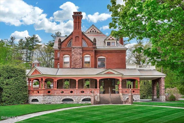 795 N Broadway, Saratoga Springs, NY 12866