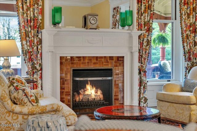 795 N Broadway, Saratoga Springs, NY 12866