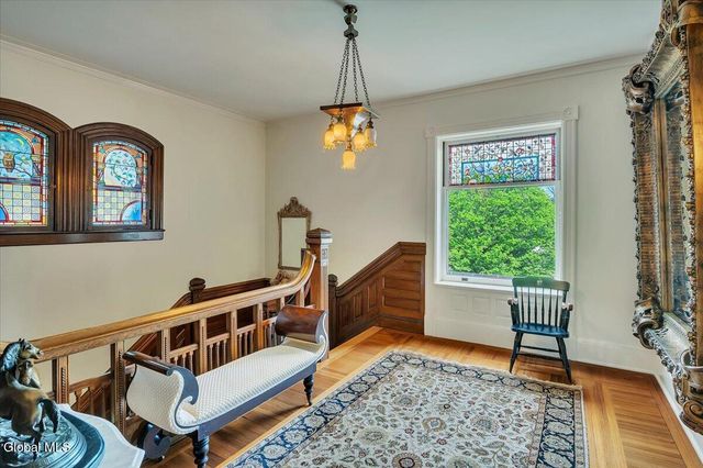 795 N Broadway, Saratoga Springs, NY 12866