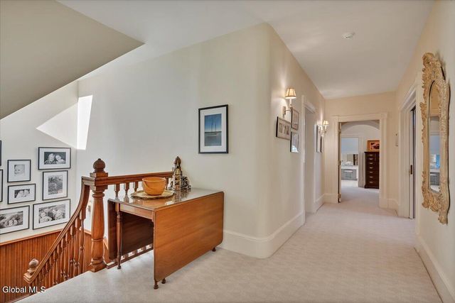 795 N Broadway, Saratoga Springs, NY 12866