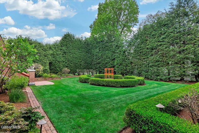 795 N Broadway, Saratoga Springs, NY 12866