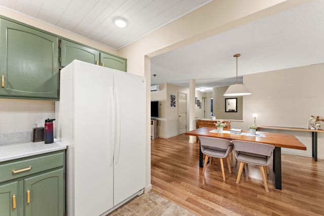 3090 Lexington Avenue N B5, Roseville, MN 55113