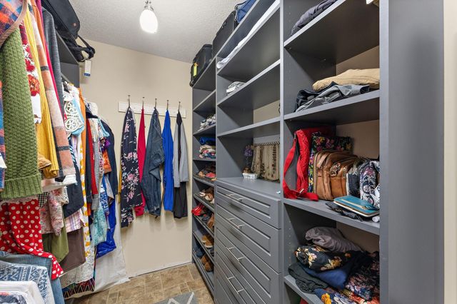3090 Lexington Avenue N B5, Roseville, MN 55113