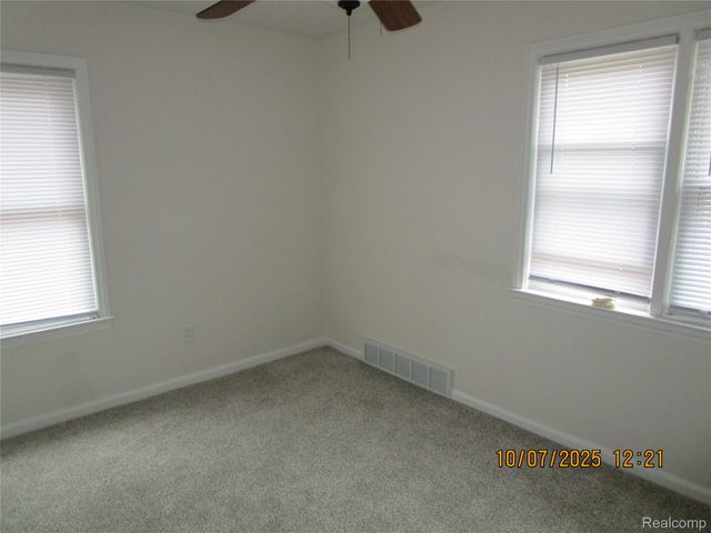 9236 Penrod Street, Detroit, MI 48228