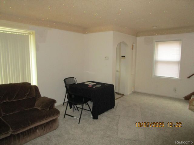 9236 Penrod Street, Detroit, MI 48228