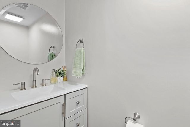 36028 COYOTE TRL, Locust Grove, VA 22508