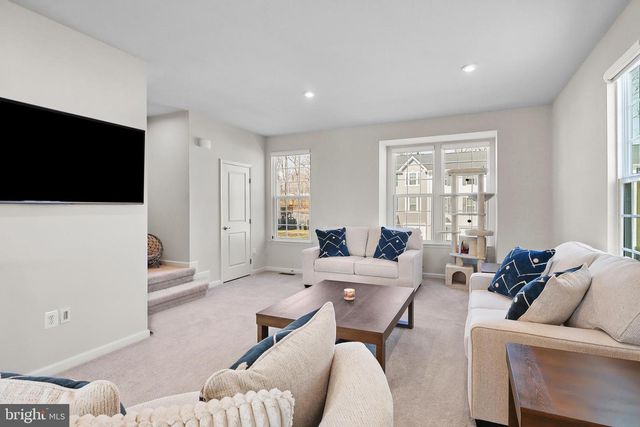 36028 COYOTE TRL, Locust Grove, VA 22508