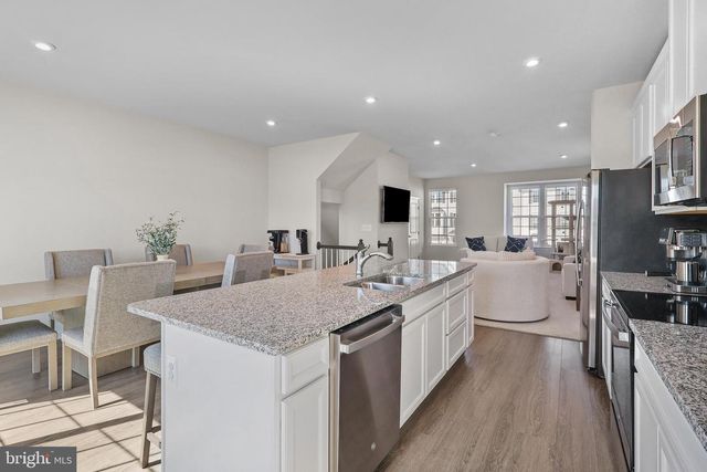 36028 COYOTE TRL, Locust Grove, VA 22508