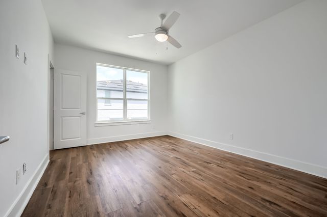 13325 Bee Street 406, Farmers Branch, TX 75234