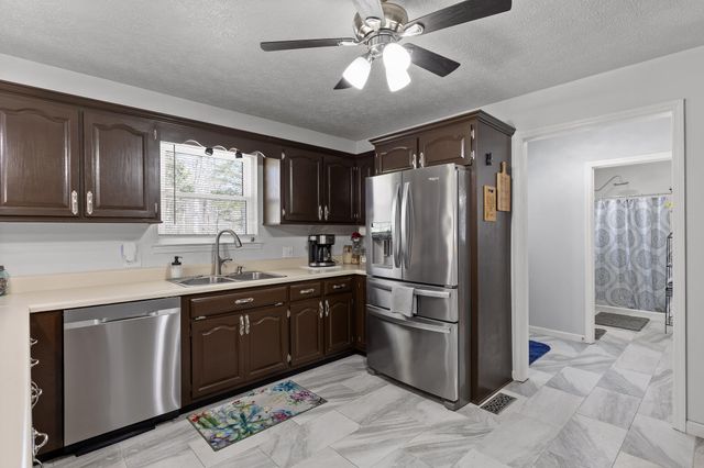 310 Daniels Road, Trenton, GA 30752