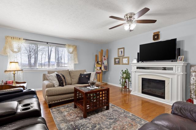 310 Daniels Road, Trenton, GA 30752