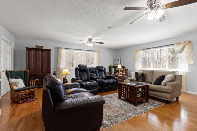 310 Daniels Road, Trenton, GA 30752