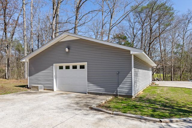 310 Daniels Road, Trenton, GA 30752