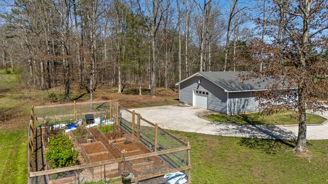 310 Daniels Road, Trenton, GA 30752