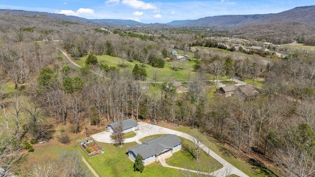 310 Daniels Road, Trenton, GA 30752