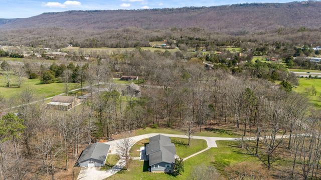 310 Daniels Road, Trenton, GA 30752