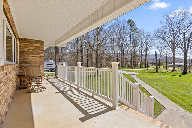 310 Daniels Road, Trenton, GA 30752