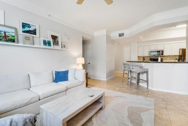 275 Murcia Drive 212, Jupiter, FL 33458