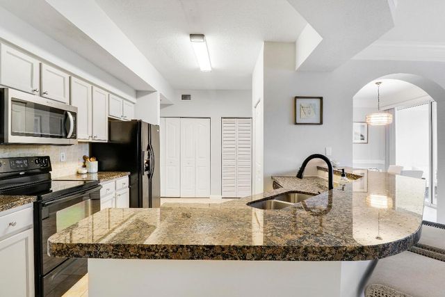 275 Murcia Drive 212, Jupiter, FL 33458