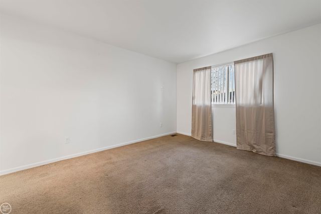 16996 Cristina Ct. Court, Mount Clemens, MI 48038