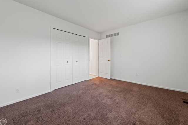 16996 Cristina Ct. Court, Mount Clemens, MI 48038